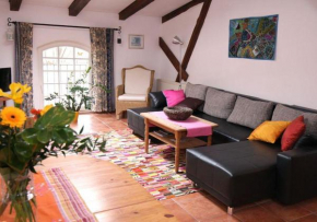 Ferienwohnungen-am-Schloss-Wohnung-1-das-Pferd